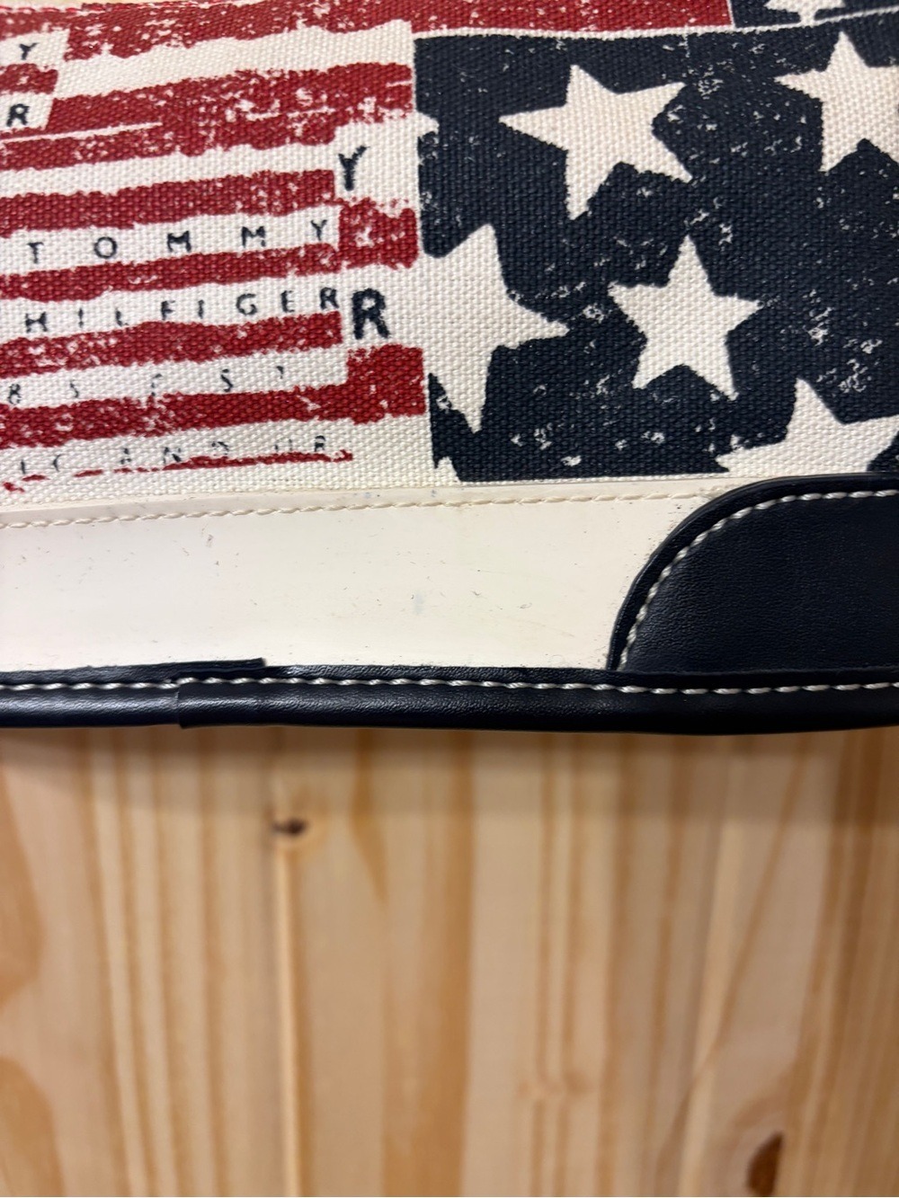 Tommy Hilfiger Baguette Americana Flag Shoulder Bag Purse Y2K 90s Vintage USA - Picture 3 of 4
